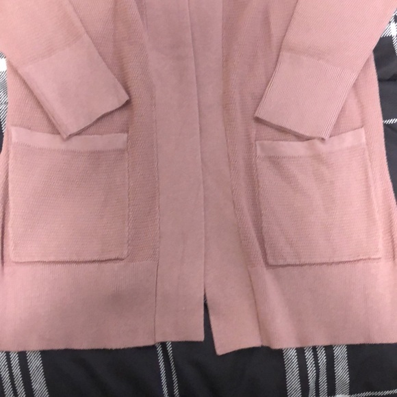 Pink rose open front sweater - Picture 2 of 4